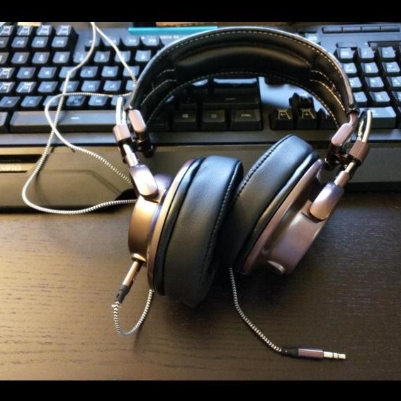 [California Headphone] California Headphone Silverado Premium Headphones