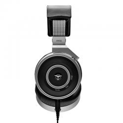 AKG K267