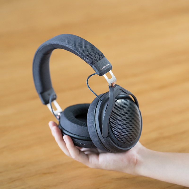 [Audio Technica] Audio Technica ATH-HL7BT Headphones