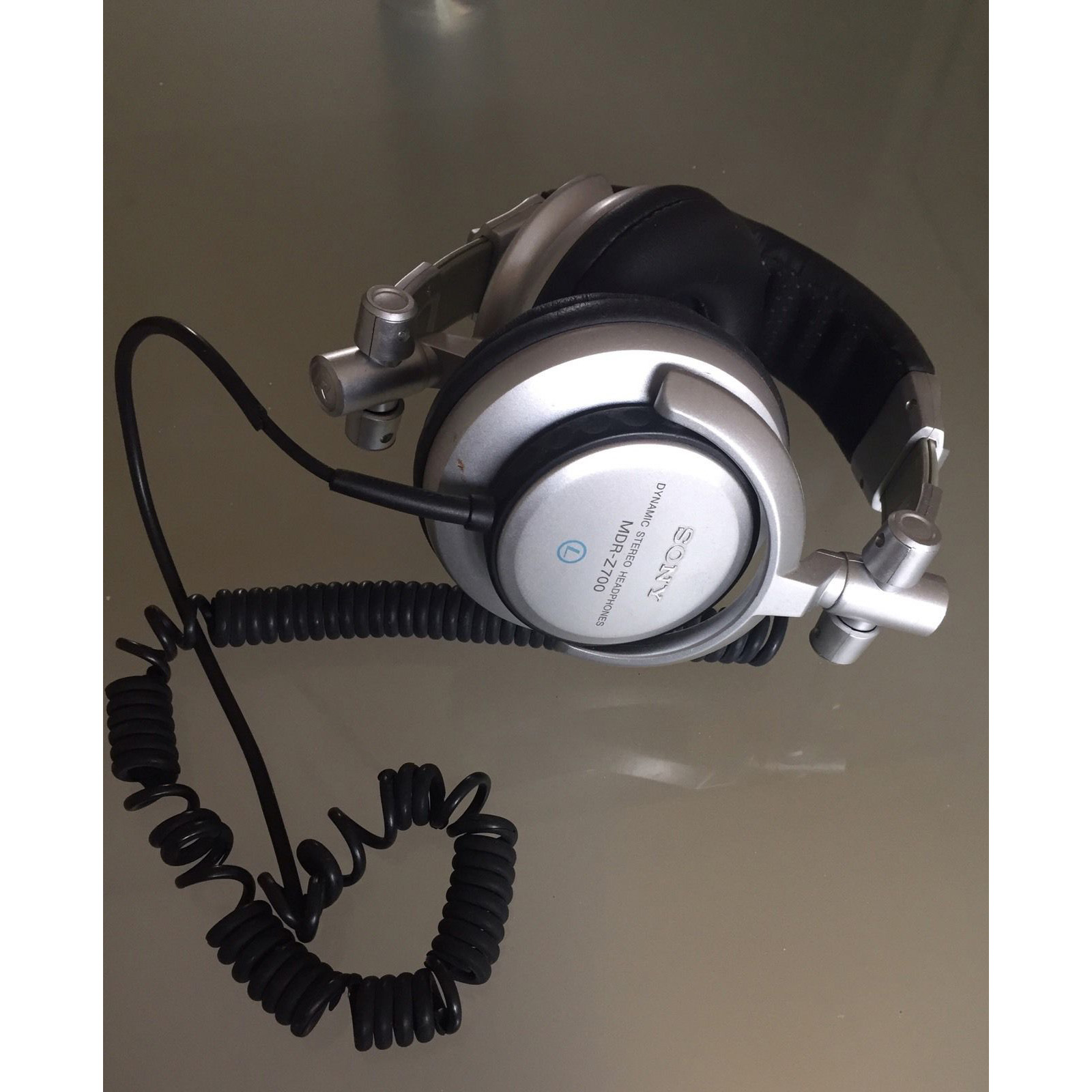 [Sony] Sony MDR-Z700 Headphones