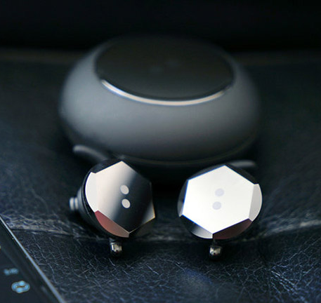 [Buttons] Buttons AIR Headphones